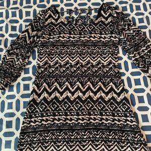 Black and white patterned dress